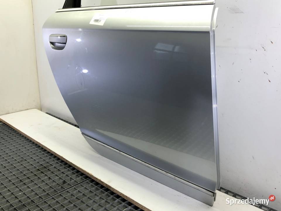 DRZWI PRAWY TYŁ AUDI A6 C6 Kombi 0411 Drzwi