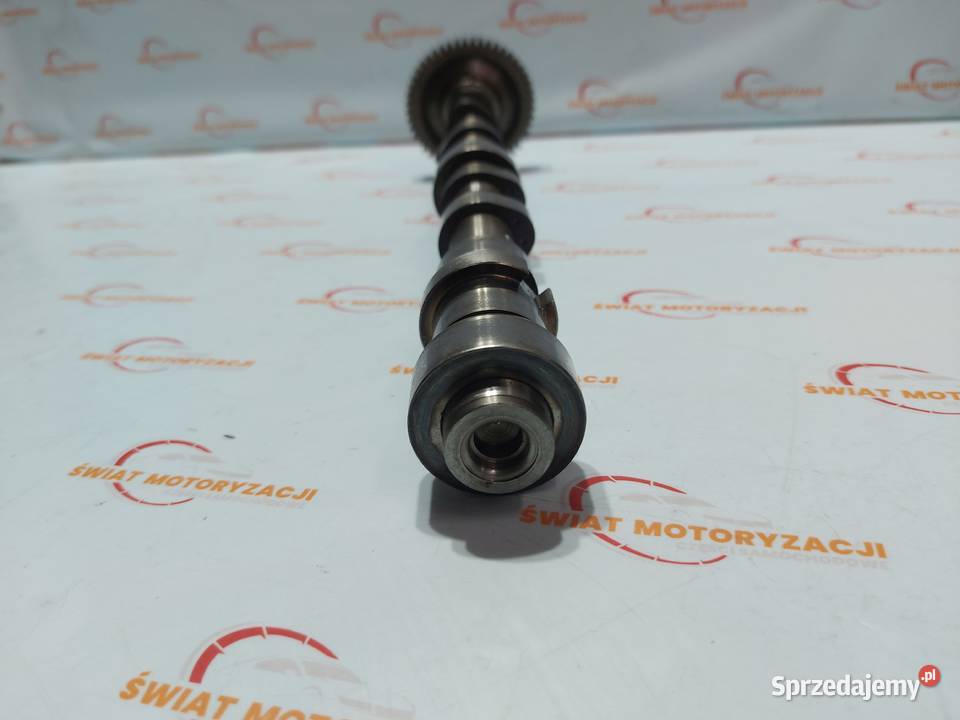 Opel INSIGNIA 20 CDTI 11r wałek rozrządu ssący