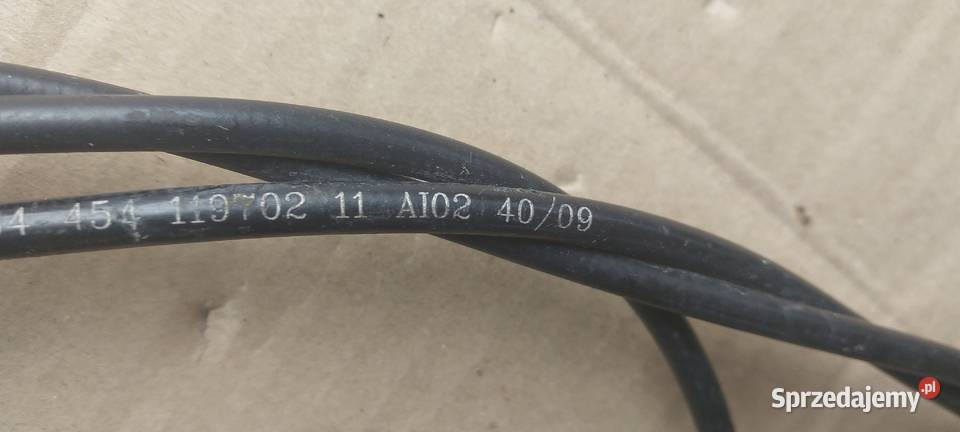 Linka cięgno otwierania maski BMW 5 E60 E61 osobowe Maski Szczecin