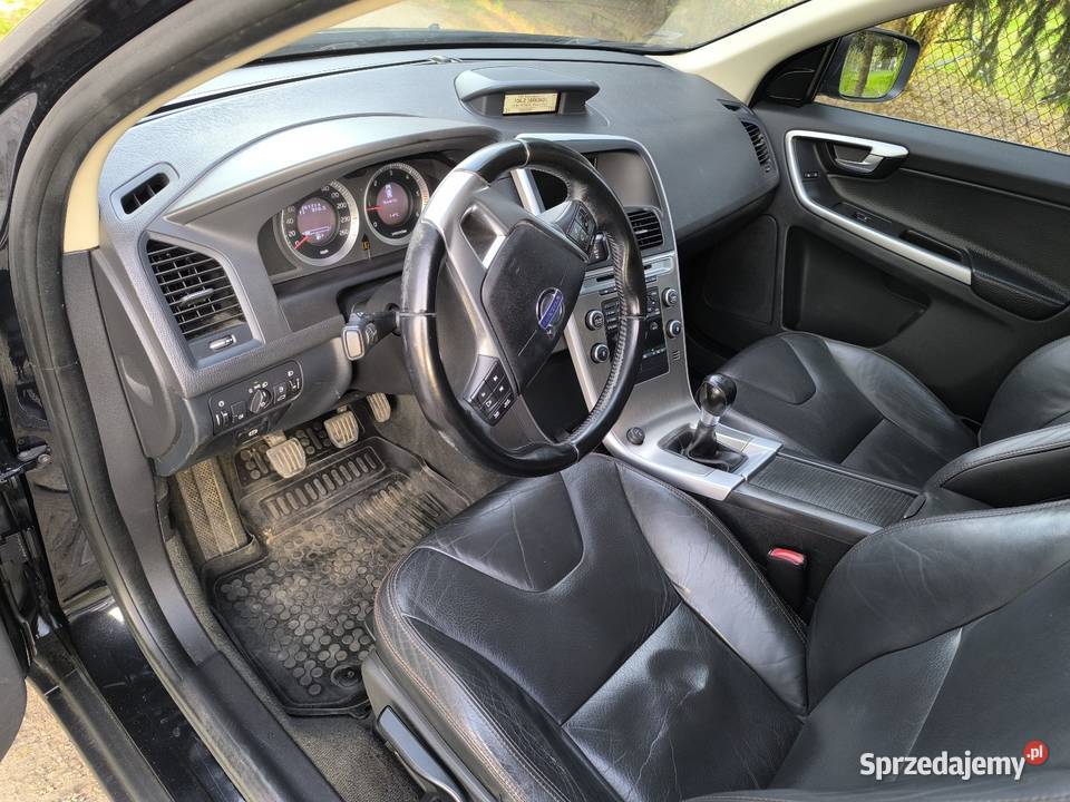 Volvo XC60 20 D zarejestrowane czujnik zmierzchu Radom