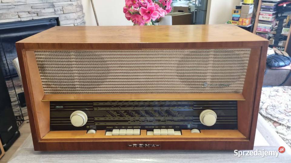 Zabytkowe radio lampowe REMA 2001 z lat 60tych