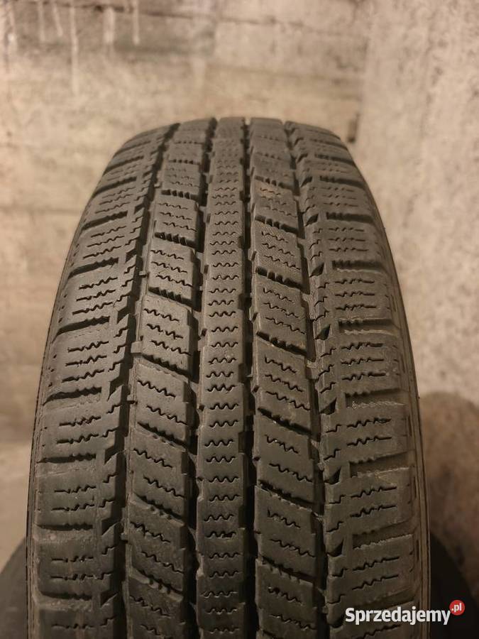 Opony zimowe 19565 R16C