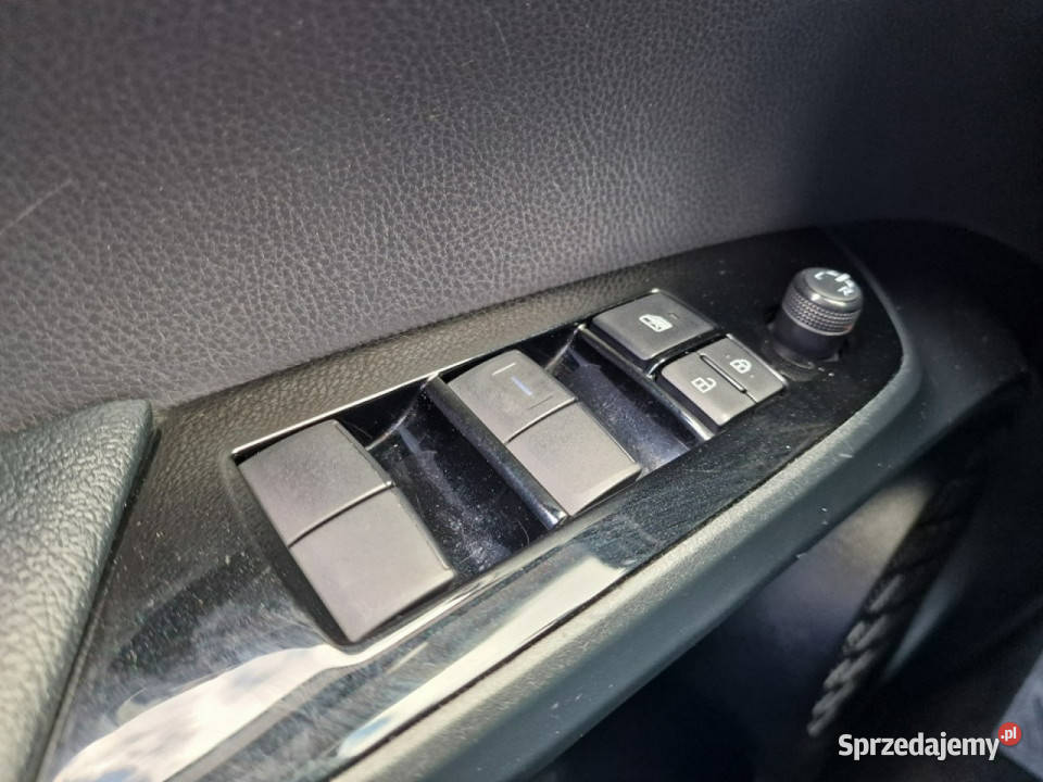 Toyota Prius 18 Hybryda 122 Kamera Bluetooth hybryda Słupsk