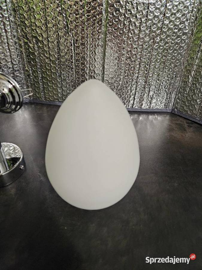Kinkiet lampa ścienna funkcjonalne oświetlenie