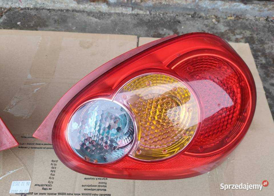 Toyota Aygo 0514 lampa tył lewa prawa