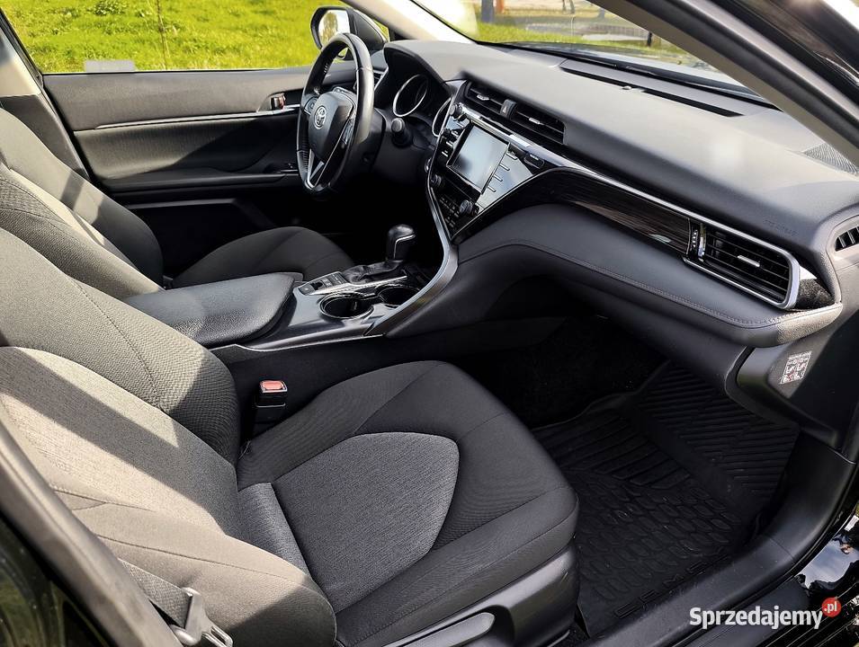 Toyota Camry Comfort Salon Serwis ASO Hybrid 218 4/5 sprzedam
