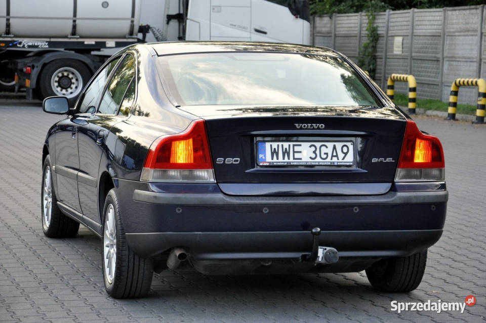 Volvo S60 24i 140 LPGMomentumAlufelgi I 20002010 2435cm3