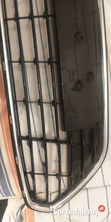 Ford Mondeo MK4 FL kraty dolne zderzaka 3