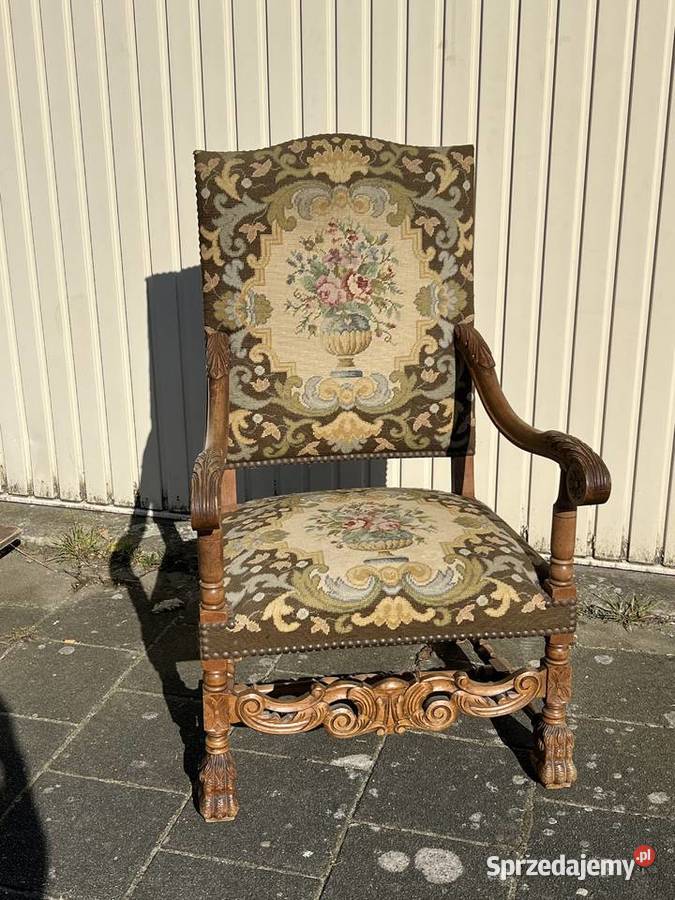 Piękny wiekowy fotel tron Ostrów Mazowiecka
