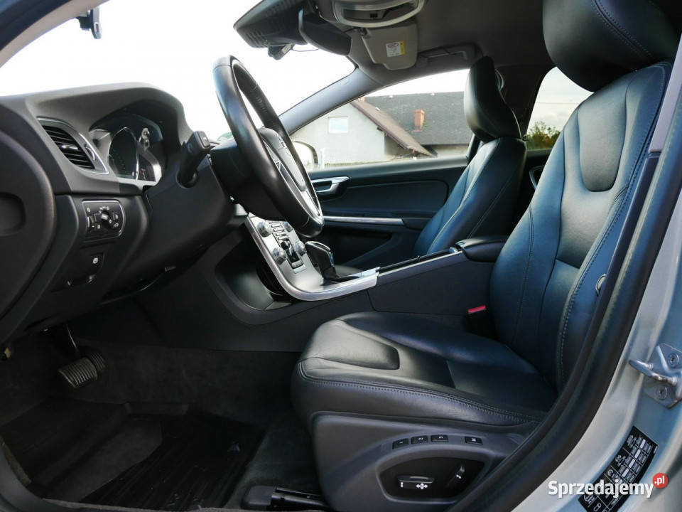 Volvo V60 Cross Country 20 T5 245 Eu6 4x4 AWD