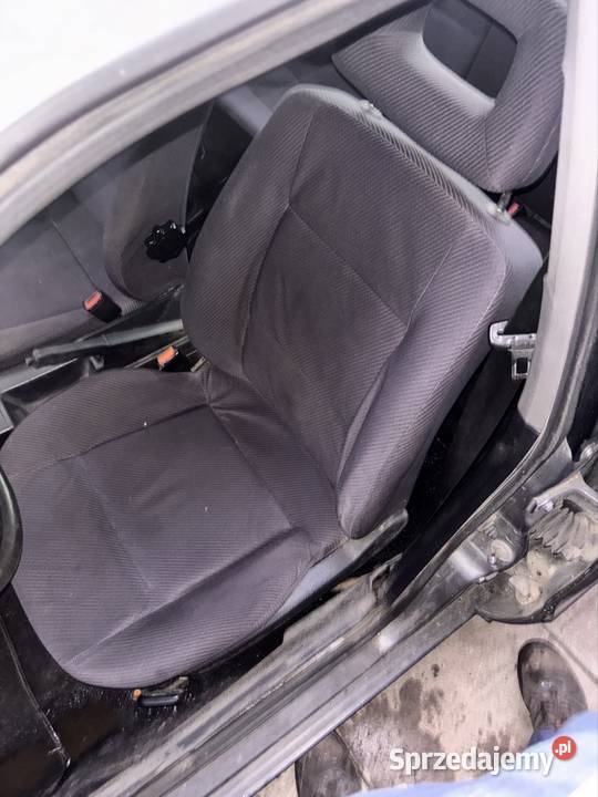 Foteletapicerka Audi 80 b4