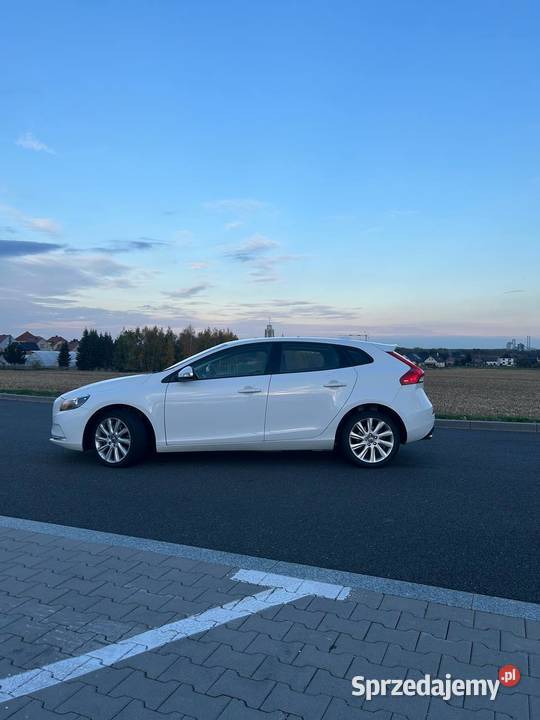 Volvo v40 drugi właściciel w kraju Winów