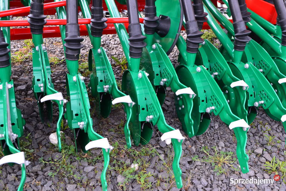 Siewnik zbożowy SR301 AGROMASZ Olesno sprzedam