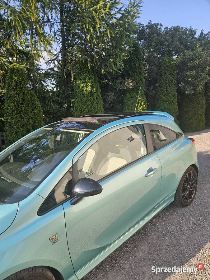 Opel Corsa E 14 turbo benzyna panorama dach full śląskie Myszków