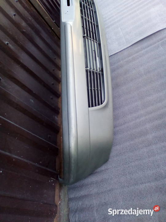 Mercedes W126 przedni zderzak