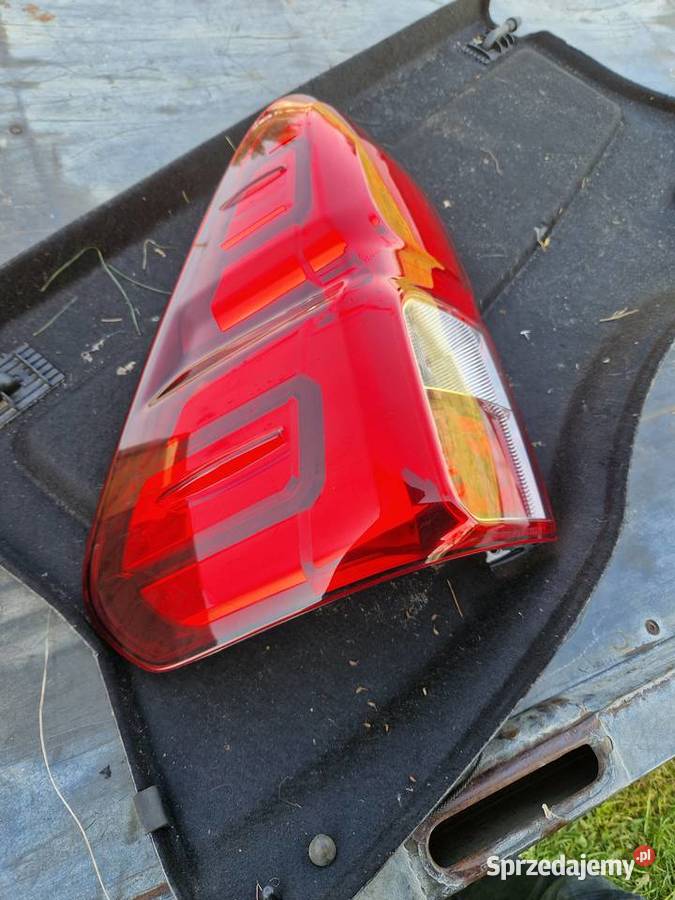 Toyota HILUX VII lift lampa tył ORG EU KPL