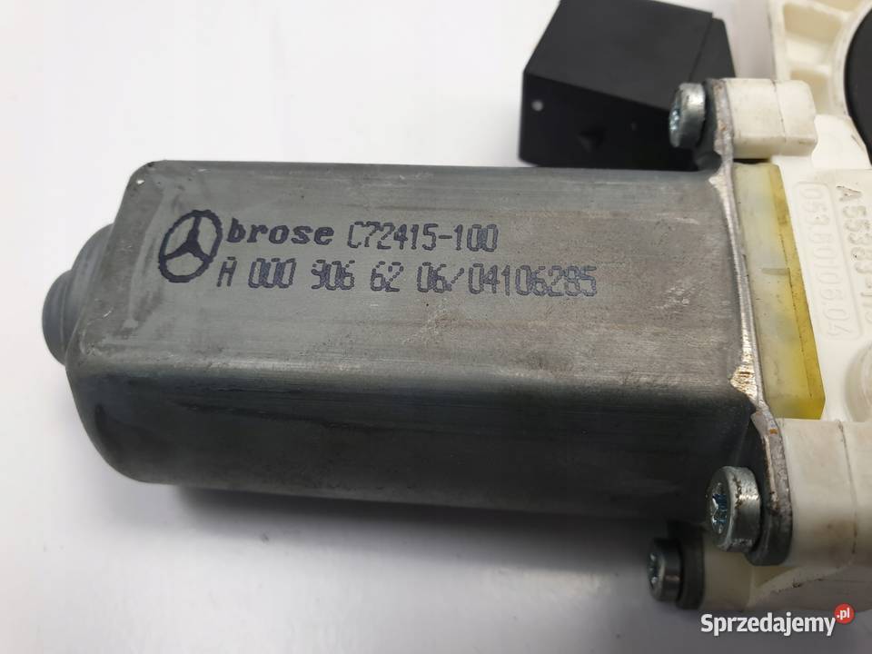 Mercedes A205 W205 SILNICZEK SZYBY prawy tył Rudka
