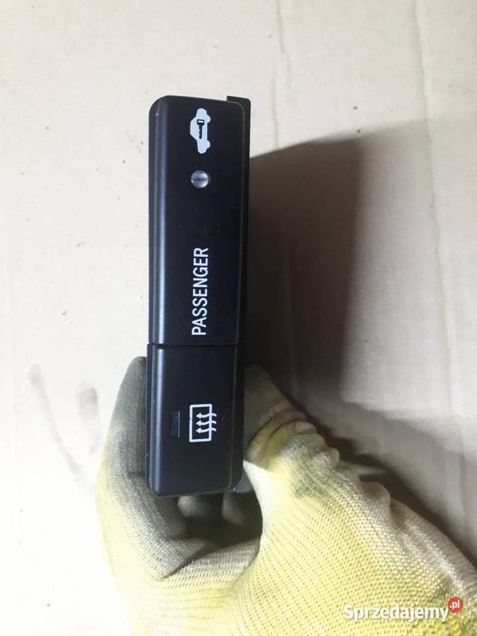 Panel szyby pasażer Avensis T25 osobowe Części samochodowe świętokrzyskie Sandomierz