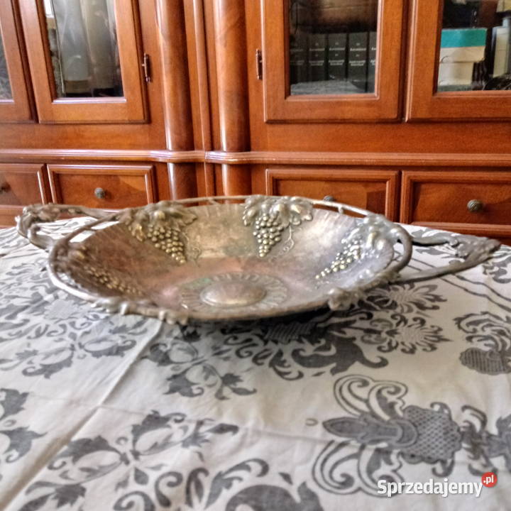 TalerzPlater z pieczęcią braci Henneberg łódzkie sprzedam