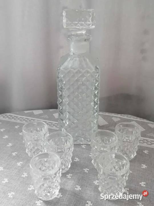 Karafka z kieliszkami PRL dolnośląskie Wałbrzych sprzedam