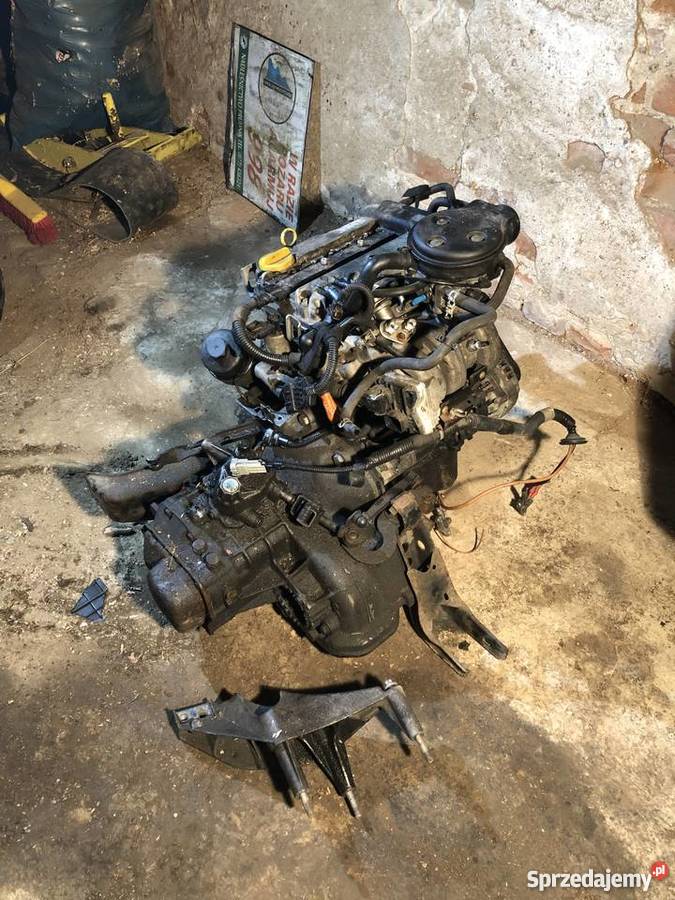 Silnik 10 z osprzętem i skrzynią Opel Corsa B silniki kompletne Głubczyce