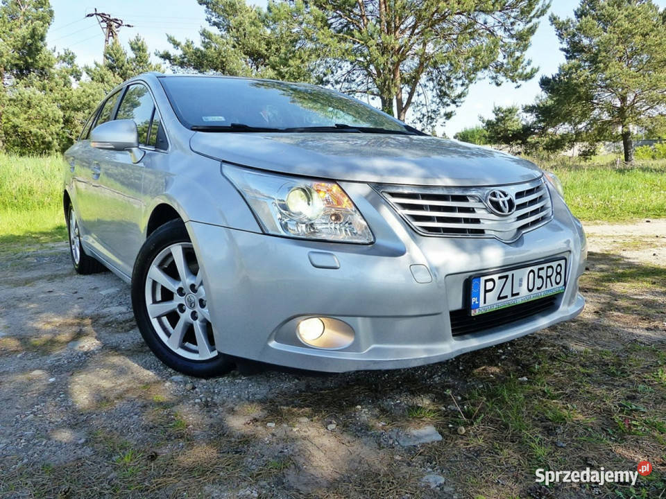Toyota Avensis 22 Rok produkcji 2011 Piła