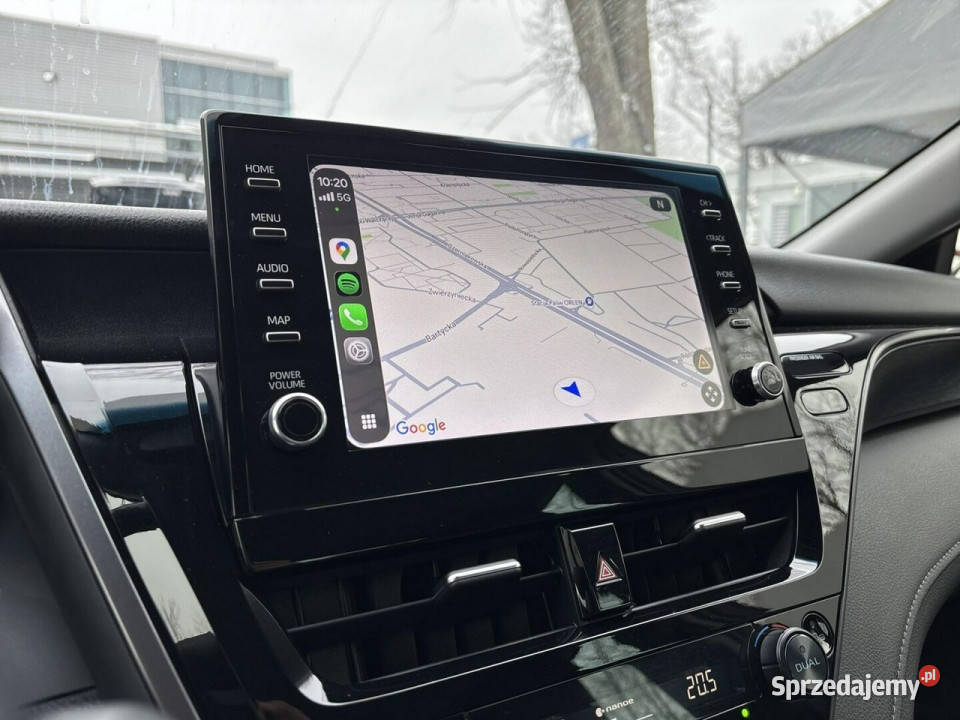 Toyota Camry 25 HSD 218 EXECUTIVE gwarancja FV23 srebrny