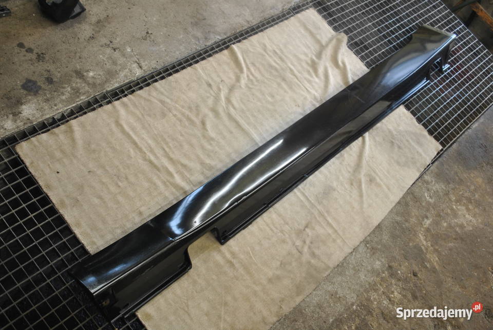 Nakłądka produ lewa strona BMW E60 E61 PRZEDLIFT Progi Poręba