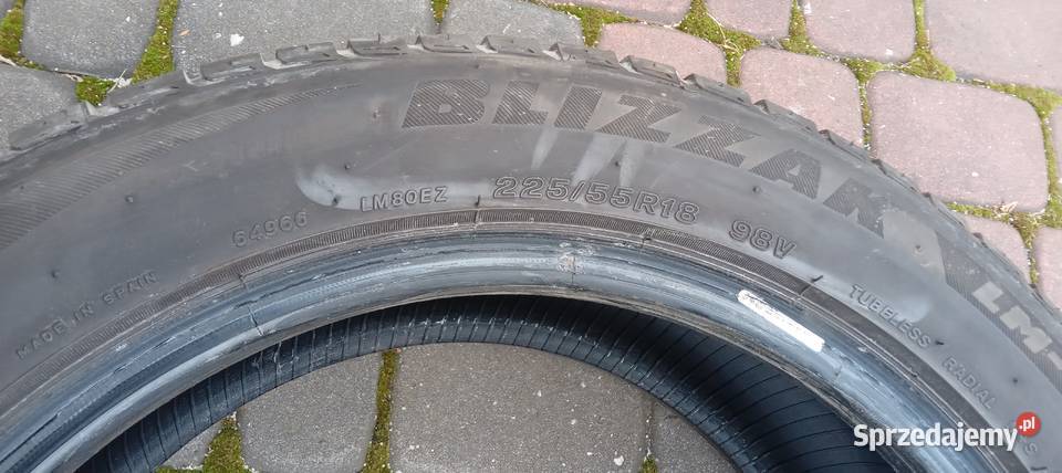 2 opony uniwersalne Bridgestone 22555R18