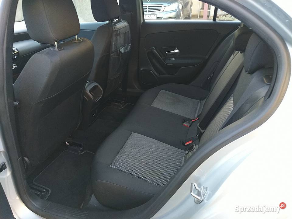 MercedesBenz Klasa A180d7GDCT Piątek