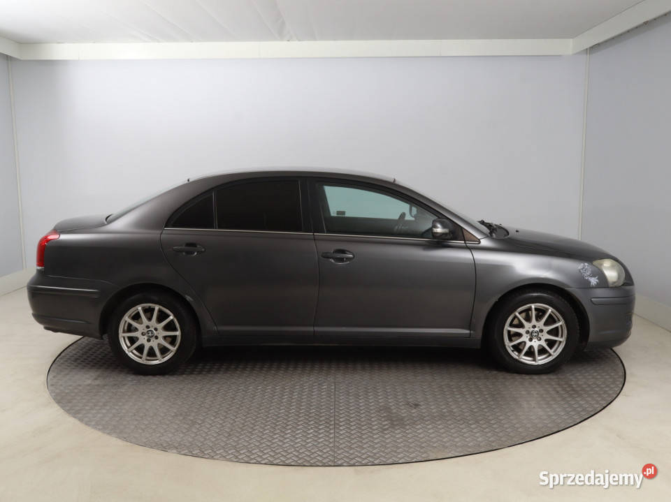 Toyota Avensis 20 D4D Sedan / Limuzyna Samochody osobowe Bielany Wrocławskie