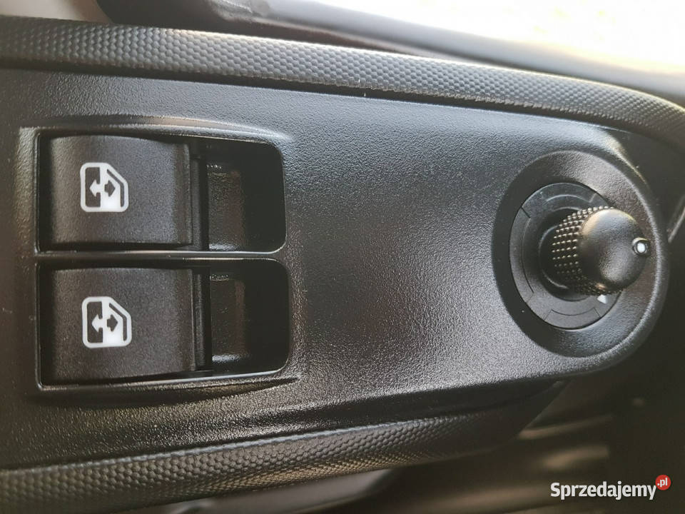 Iveco Daily KONTENER NISKOPODŁOGOWY 443x223x242 śląskie Poręba sprzedam