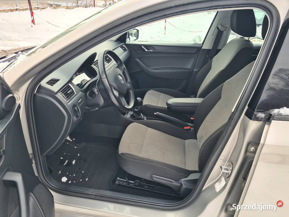 2013 Skoda Rapid Liftback 16 TDI 105 Bogata złoty Bujaków