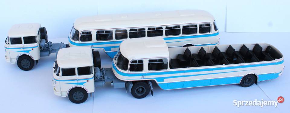 Skoda 706 RTTN plus KarosaNO80 dwa modele Bielsko-Biała