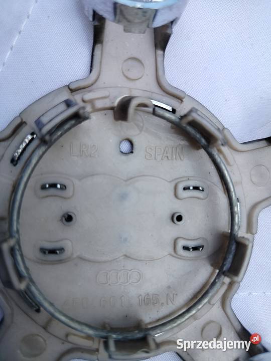 AUDI DEKIELKI PAJĄKI DO ALUFELG CZARNE 135mm Pozostałe śląskie Rybnik sprzedam