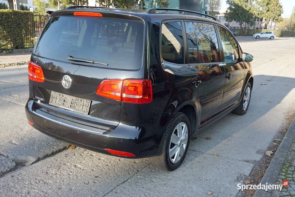 Volkswagen Touran 12 TSI 2010 warmińsko-mazurskie Gronowo Górne