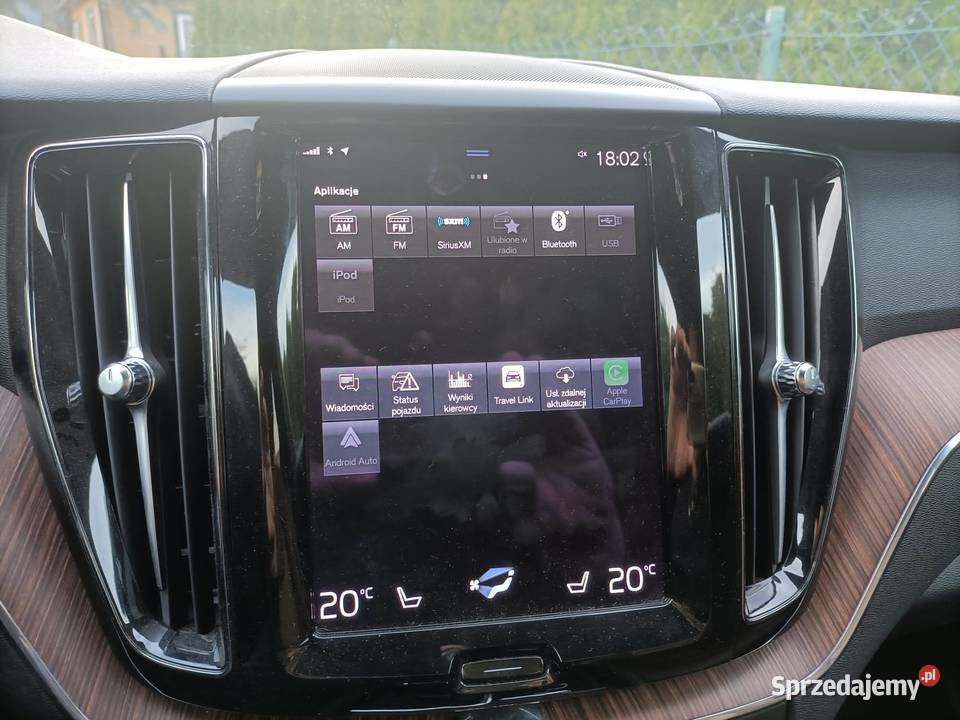 Sprzedam Volvo XC60 T5 AWD Momentu 2020r Białystok