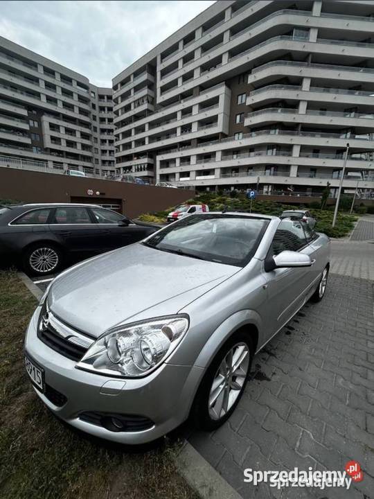 Opel Astra H Cabrio 16 Benzyna 2006 Skóra Rok produkcji 2006 Olsztyn