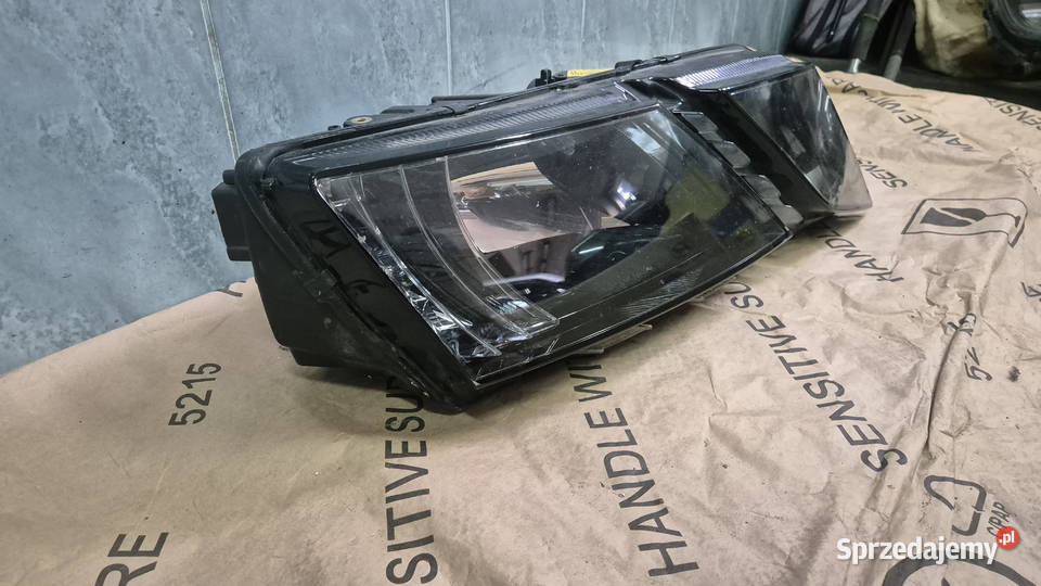 Skoda Octavia 3 III Lift prawy przód oryginał Oświetlenie śląskie Bielsko-Biała