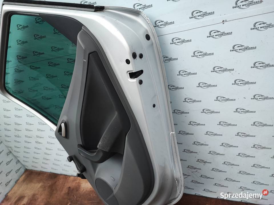 SEAT IBIZA IV 12r drzwi prawe tył 100270 Kielce