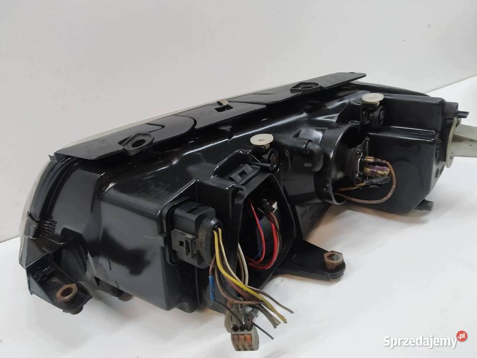 LAMPA PRZÓD PRAWA EU LIFT FL VW Volkswagen Lampy przednie
