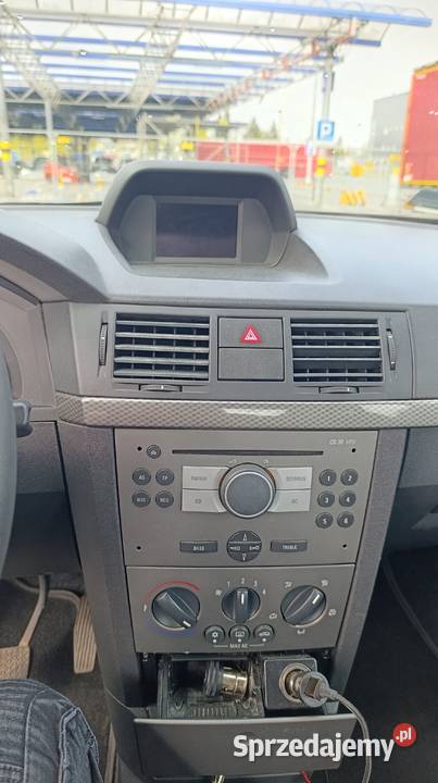 Opel Meriva 17 klimatyzacja hak Meriva Samochody osobowe Jarocin