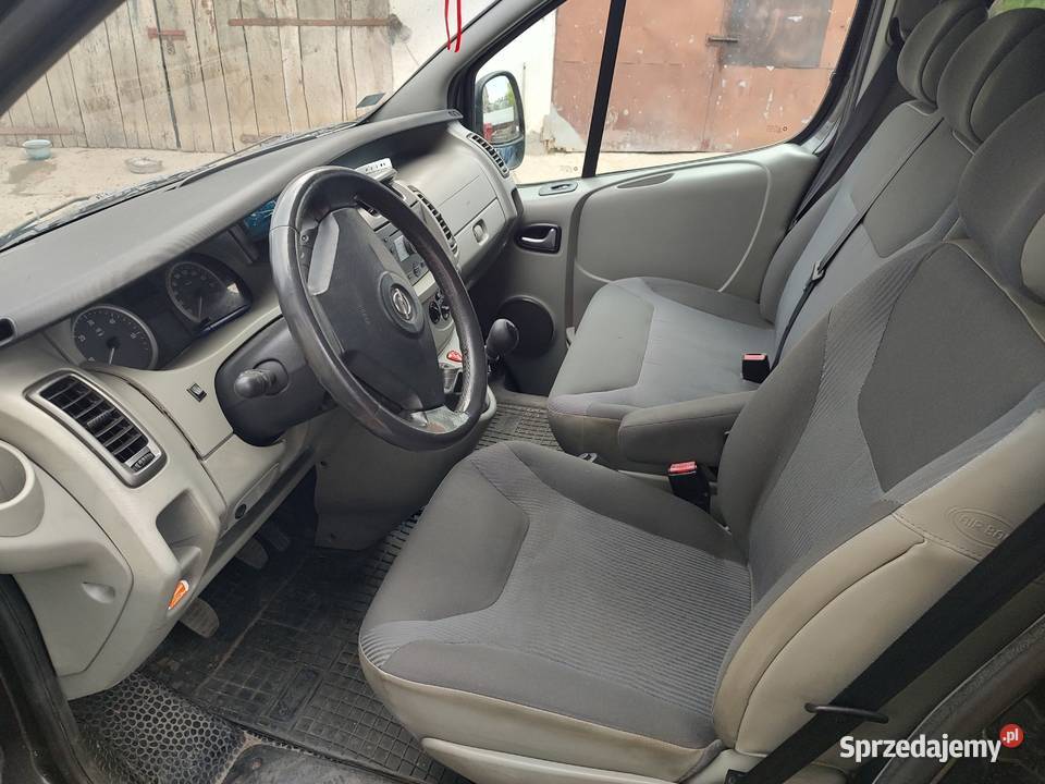 Opel Vivaro 25 CDTI autoalarm Zaduszniki