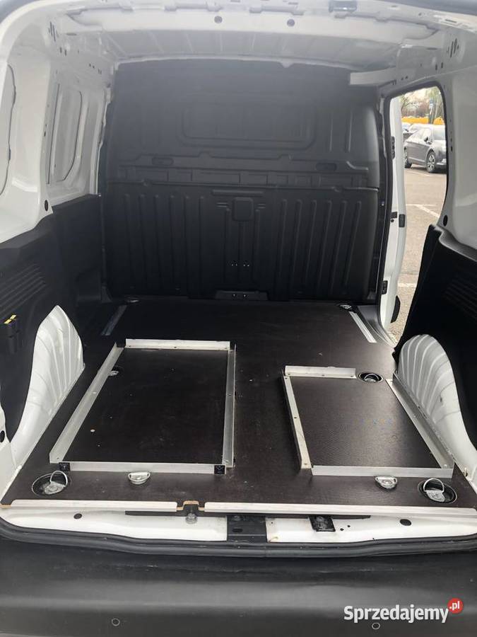 Opel combo 2020 FVAT immobilizer Krasne