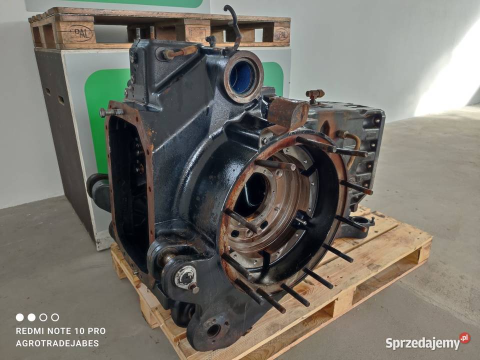 Obudowa tylnego mostu 84219618 14012 Holland Wilkowo sprzedam