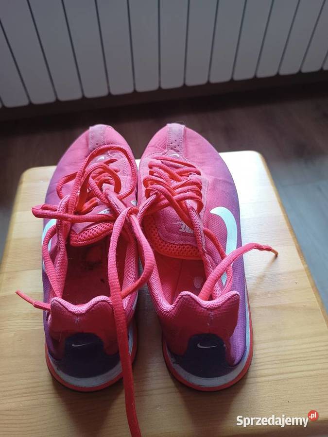Buty sportowe damskie nike 38