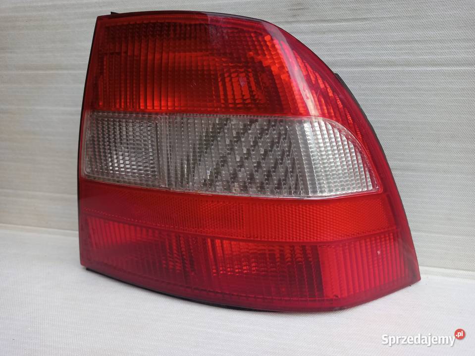 Opel Vectra B lampa tył tylna prawa pasażera Sieradz