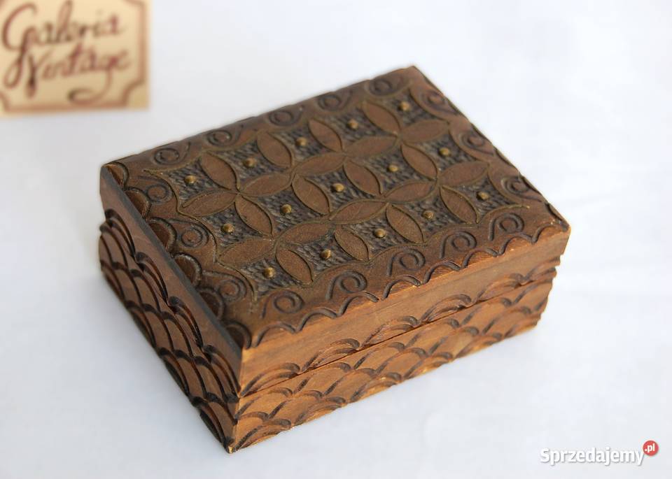 Drewniana szkatułka rzeźbiona inkrustowana Pozostałe Lublin
