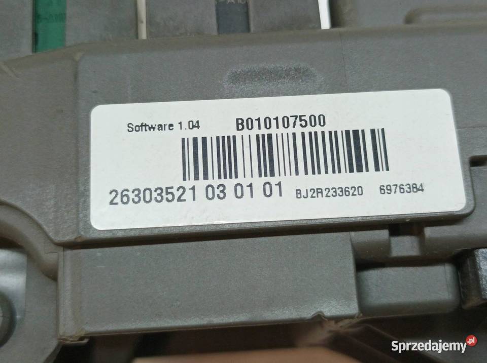 SKRZYNKA BEZPIECZNIKÓW 6976384 30 D Bmw X5 II Rok produkcji 2008