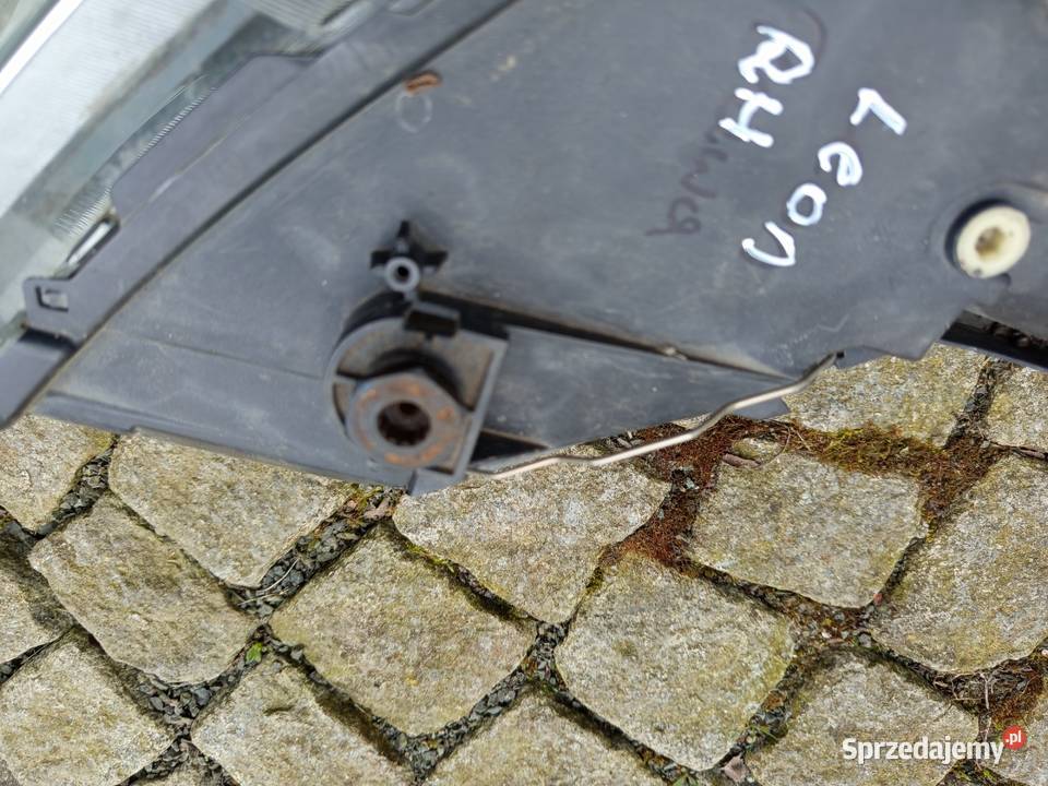 Reflektor prawy seat Leon orginalny 2012